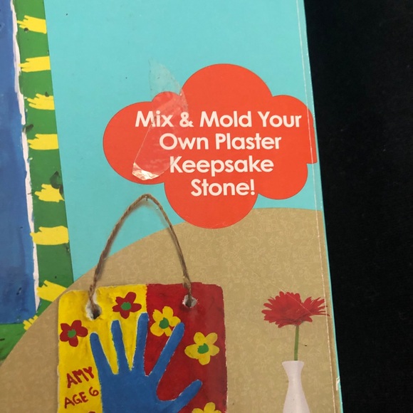 Keepsake Stone Craft, Grandkid Gift, BUNDLE w/other itemsPlaster Mold.New  inBox - Picture 7 of 7